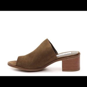 Steve Madden Richelle Sandal in Green